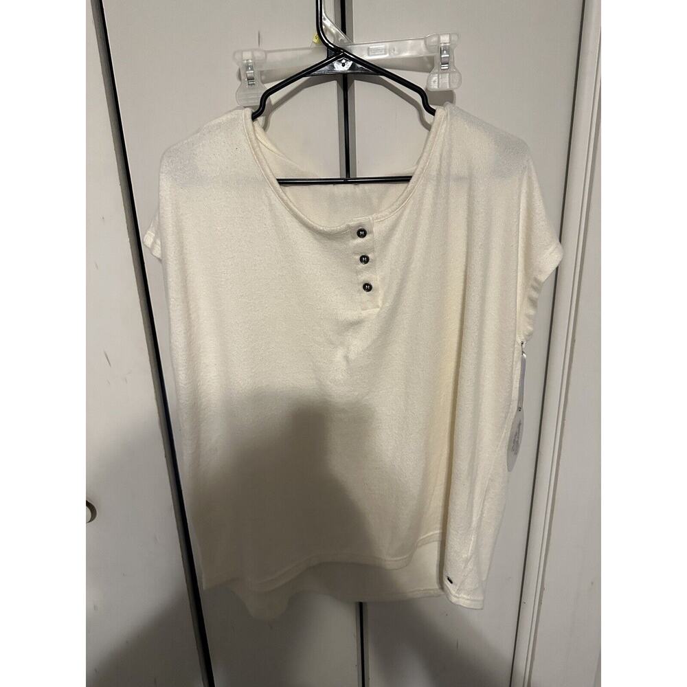 Southern Shirt Company Women's Medium Blouse Top New with Tags Soft